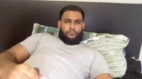 0beyme online show from March 6, 9:30 am