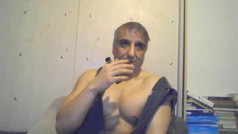 0luvmonkey online show from November 7, 11:40 pm