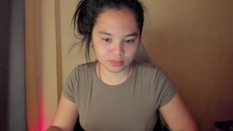 0wwlo0k online show from December 16, 4:52 am