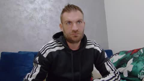 10in_deluxe online show from December 17, 5:41 pm