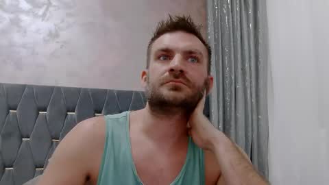 10in_deluxe online show from February 11, 10:19 am