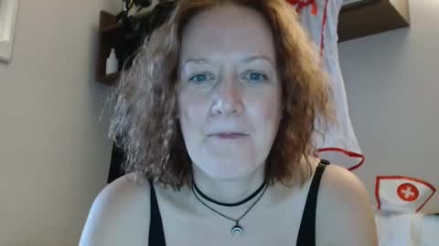 12ennie online show from October 21, 8:08 am