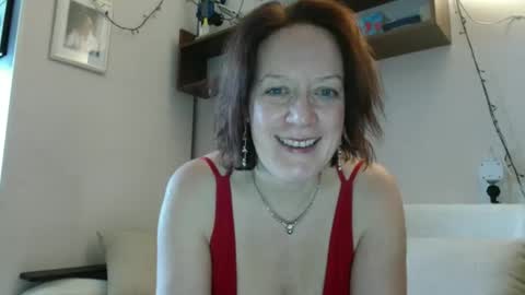 12ennie online show from January 14, 8:44 am