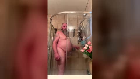 12sil online show from February 8, 5:27 pm