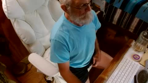 14XXXRomeo online show from August 8, 1:32 pm