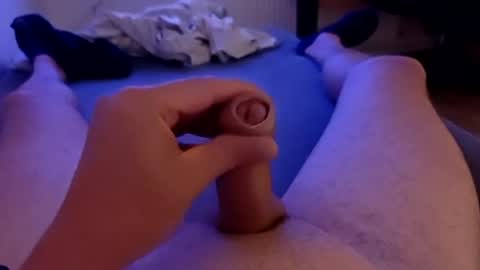 19feeteshist81 online show from July 18, 1:29 am