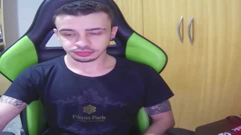 1good_vibes1 online show from February 26, 8:18 am