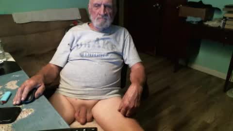 1handyanddee online show from January 11, 2:17 am