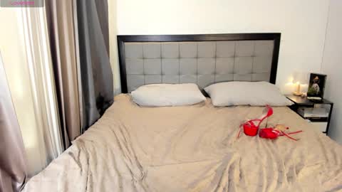 Snapshot of 1hottiegabby chatting on March 10, 5:43 am Gabby online show from March 10, 5:43 am