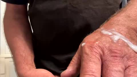 Snapshot of 1hunglo412 chatting on October 2, 2:49 pm 1hunglo412 online show from October 2, 2:49 pm