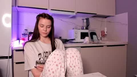 Lily 3 online show from April 30, 7:41 pm