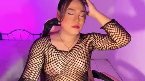 1lovelymess online show from October 15, 2:37 am