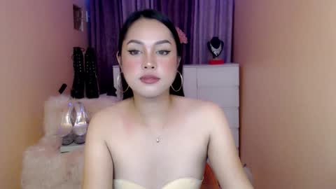 1miracle_tranny online show from February 26, 7:12 am