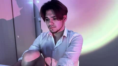 1roberttt online show from December 5, 11:56 pm