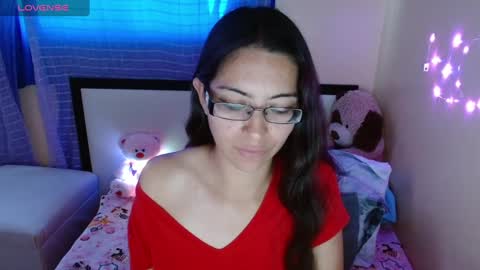 Snapshot of 1sasha_grey__1 chatting on December 10, 11:40 pm paola online show from December 10, 11:40 pm