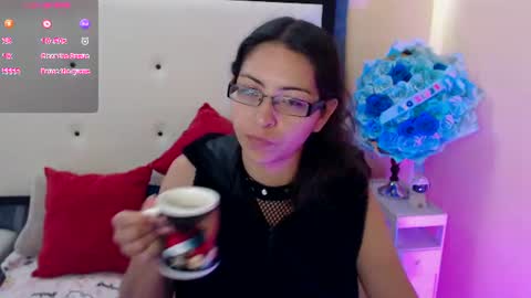 paola online show from August 7, 7:56 pm