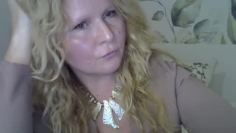 1sunflower online show from October 22, 12:40 pm