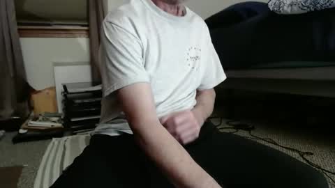 1xy2z online show from December 18, 1:17 pm