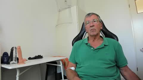 Henk online show from September 24, 2:13 pm