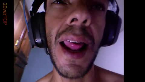 20vertop online show from April 29, 9:52 pm