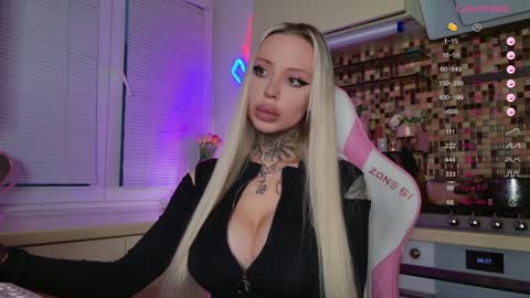     30 NOV  online show from December 25, 1:19 pm