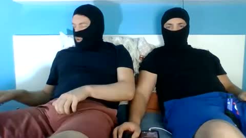 2frenchfriends online show from June 6, 9:20 pm