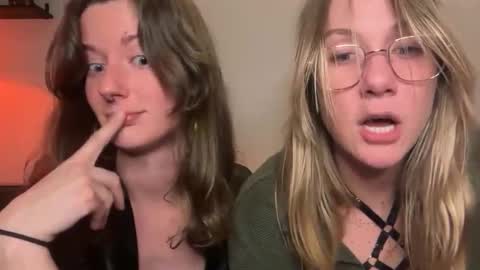 Zenon  Zelda online show from November 17, 4:37 am