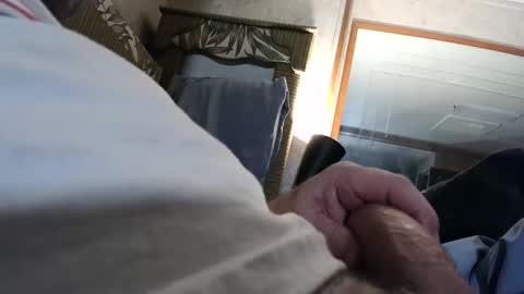 2hard2handle14 online show from December 18, 7:26 am