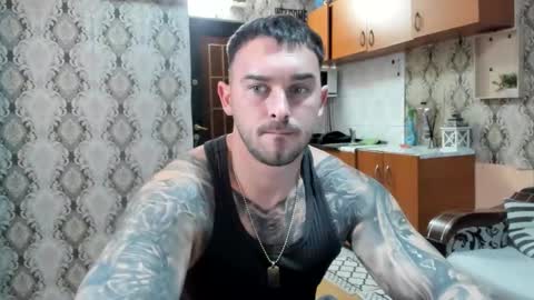 2sexymuscles online show from November 18, 8:34 pm