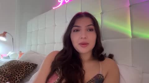 Venus Raee online show from November 12, 5:26 pm