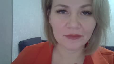 3susie online show from October 10, 8:20 am