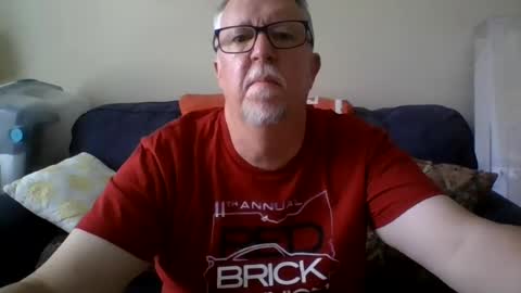 72funguy71 online show from June 19, 7:09 pm