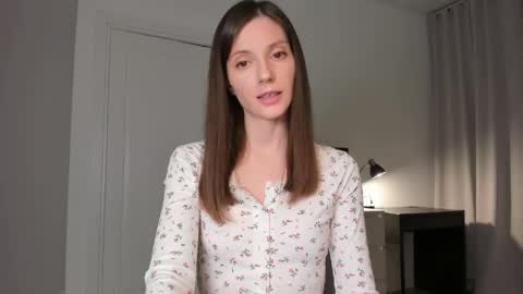 Anna online show from April 30, 8:57 pm