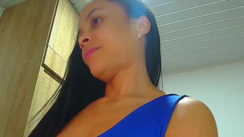 7lu7_ online show from October 24, 9:10 am