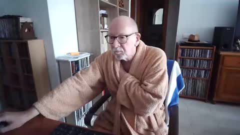  Papi  online show from December 15, 11:17 am