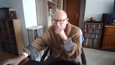  Papi  online show from December 21, 11:27 am