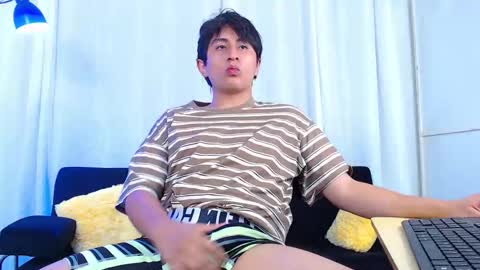 zyan online show from December 19, 10:49 pm