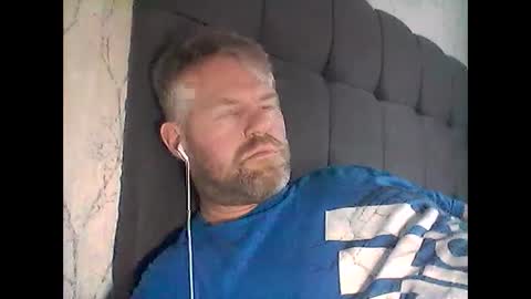 Snapshot of 81jonnyx chatting on March 3, 4:05 pm 81jonnyx online show from March 3, 4:05 pm