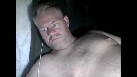 Snapshot of 81jonnyx chatting on October 5, 1:03 am 81jonnyx online show from October 5, 1:03 am