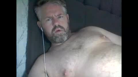 Snapshot of 81jonnyx chatting on September 21, 7:23 am 81jonnyx online show from September 21, 7:23 am