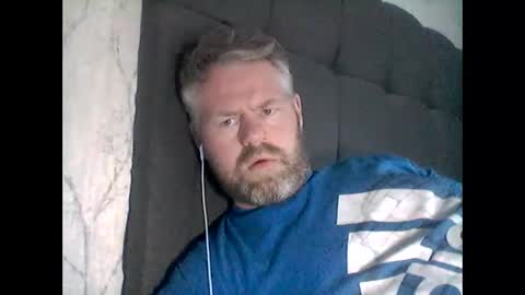 Snapshot of 81jonnyx chatting on March 7, 12:01 pm 81jonnyx online show from March 7, 12:01 pm