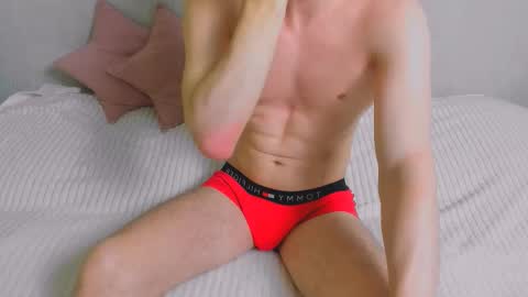 Snapshot of 8_altair_8 chatting on October 20, 8:25 pm 8_altair_8 online show from October 20, 8:25 pm
