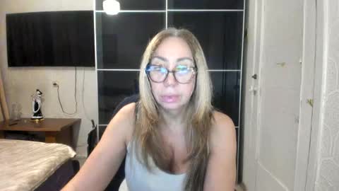 8ciara online show from January 14, 2:03 pm