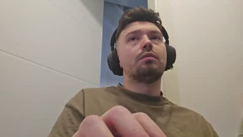 8inchdude93 online show from July 12, 7:11 am