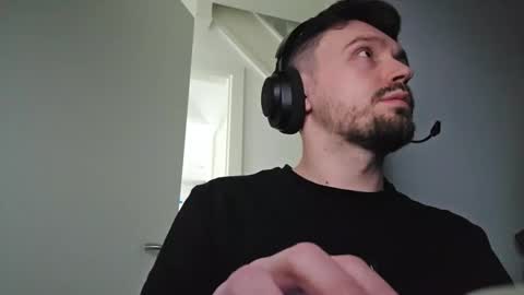 8inchdude93 online show from March 24, 12:33 pm