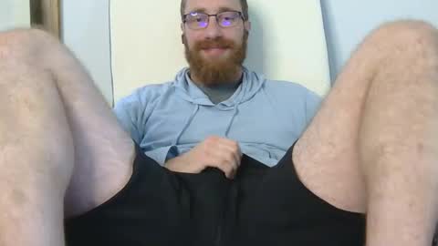 8InchesAndSomeHoles online show from May 26, 6:14 pm