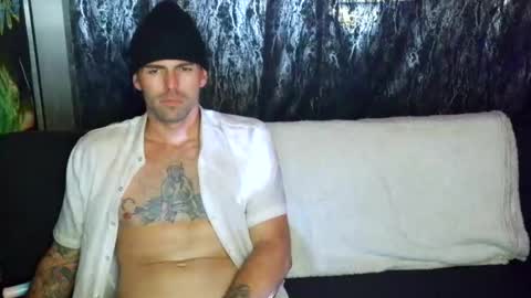 EvelDicknievel1 online show from October 23, 9:00 am