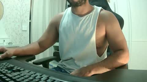 Arturo online show from December 3, 9:04 pm