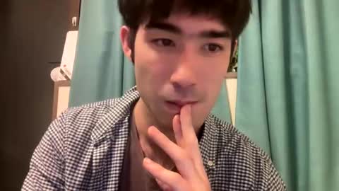 9thislandd online show from April 7, 3:25 pm