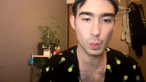 9thislandd online show from December 15, 11:12 am